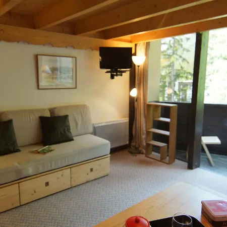 Lägenhet Grand Roc-3 By Interhome Chamonix