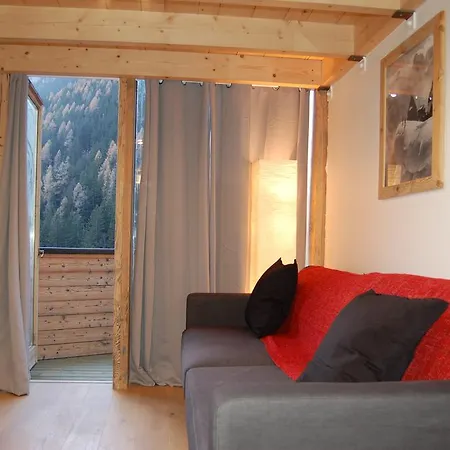 Lägenhet Grand Roc-3 By Interhome Chamonix